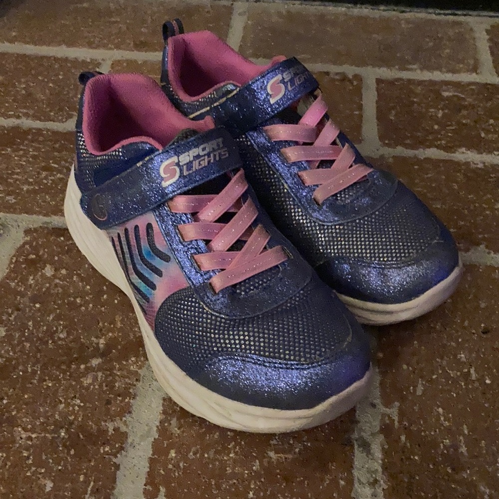 Kids light up sketchers